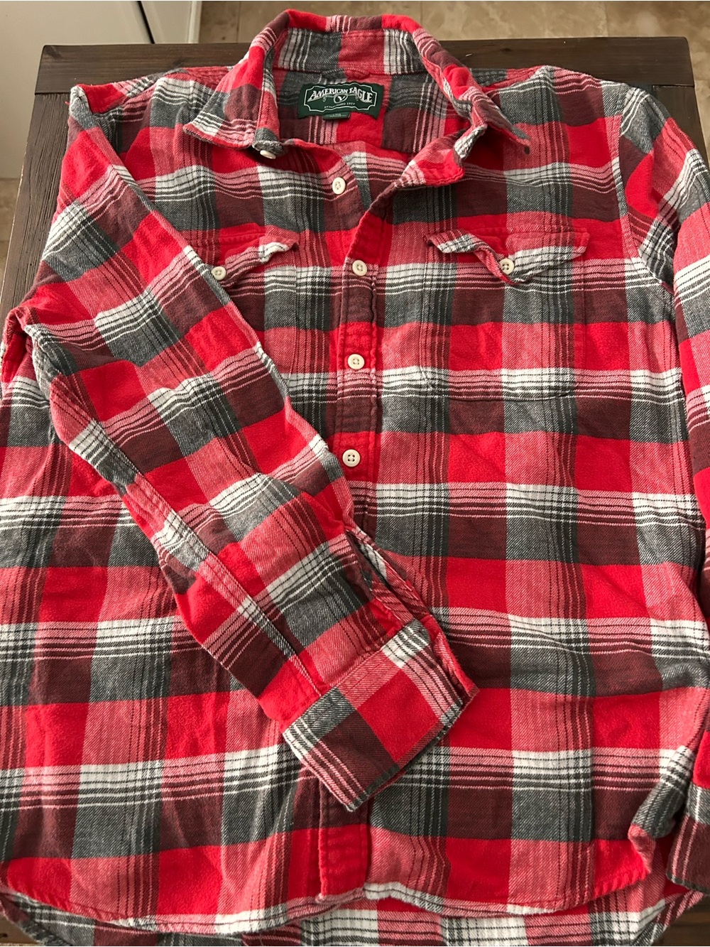 American Eagle Outfitters Red & Black Plaid Button-Down Shirt